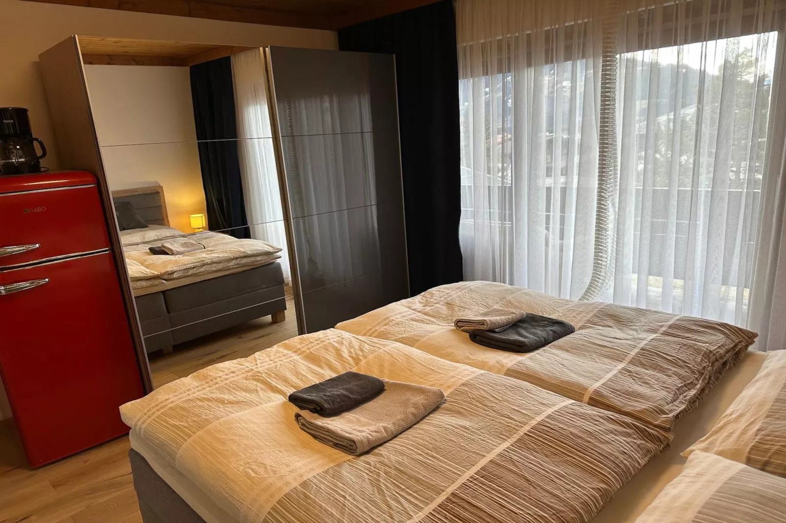 Doppelzimmer 3 - TONY in Saalfelden-Pinzgau-Slaapkamer