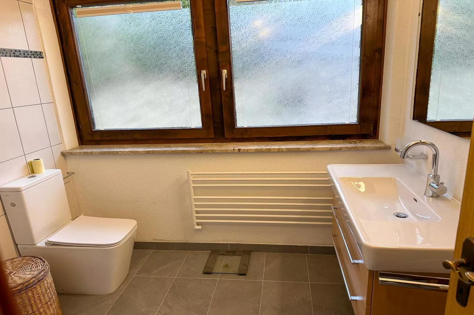 Doppelzimmer 5 - LOU in Saalfelden-Pinzgau-Badkamer