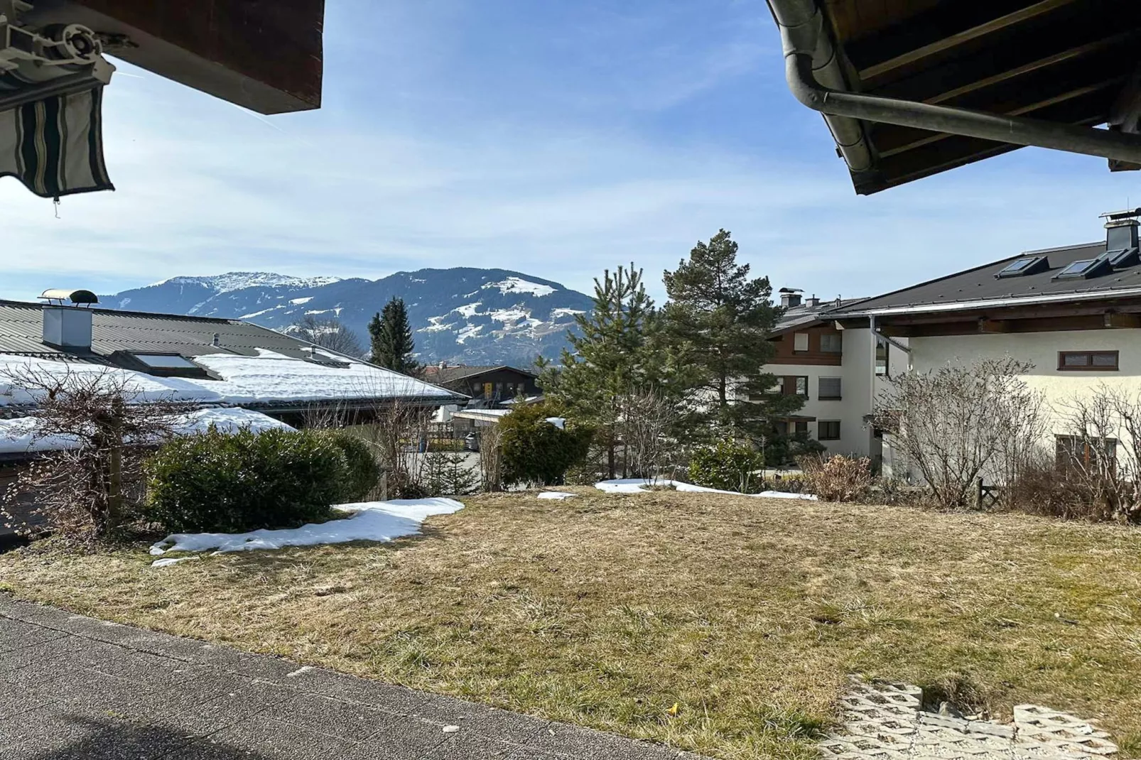 Doppelzimmer 5 - LOU in Saalfelden-Pinzgau-Uitzicht zomer