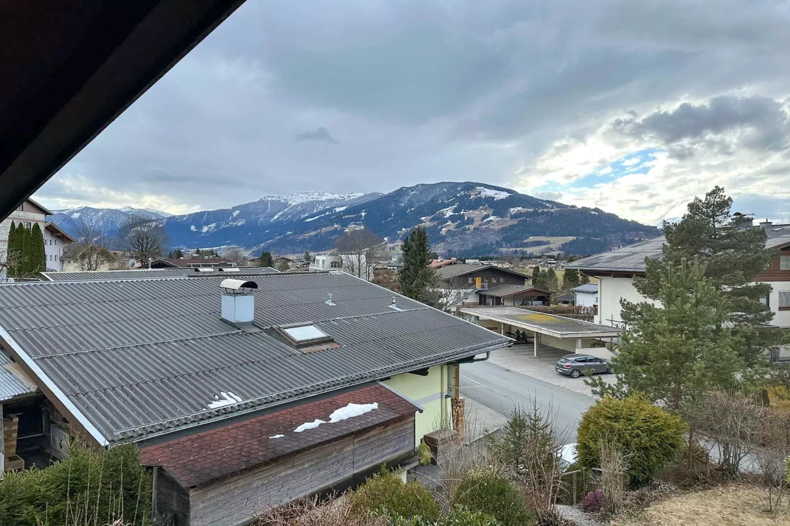Doppelzimmer 5 - LOU in Saalfelden-Pinzgau-Uitzicht zomer