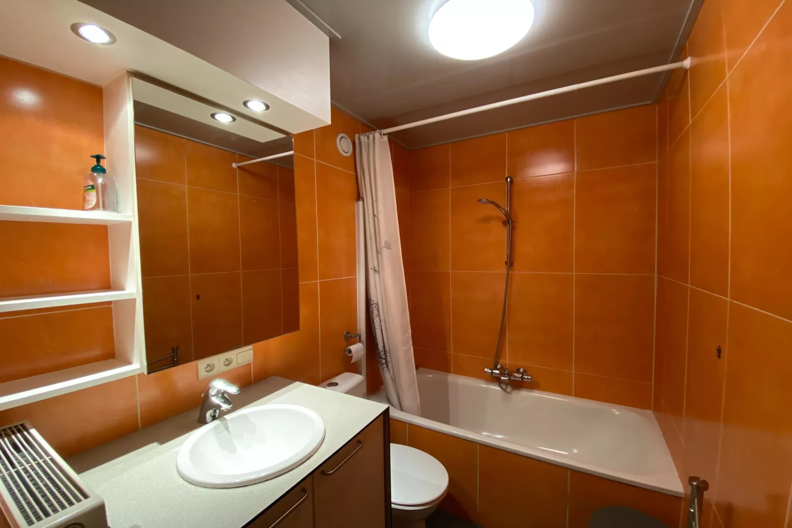 STELLA MARIS 101-Badkamer