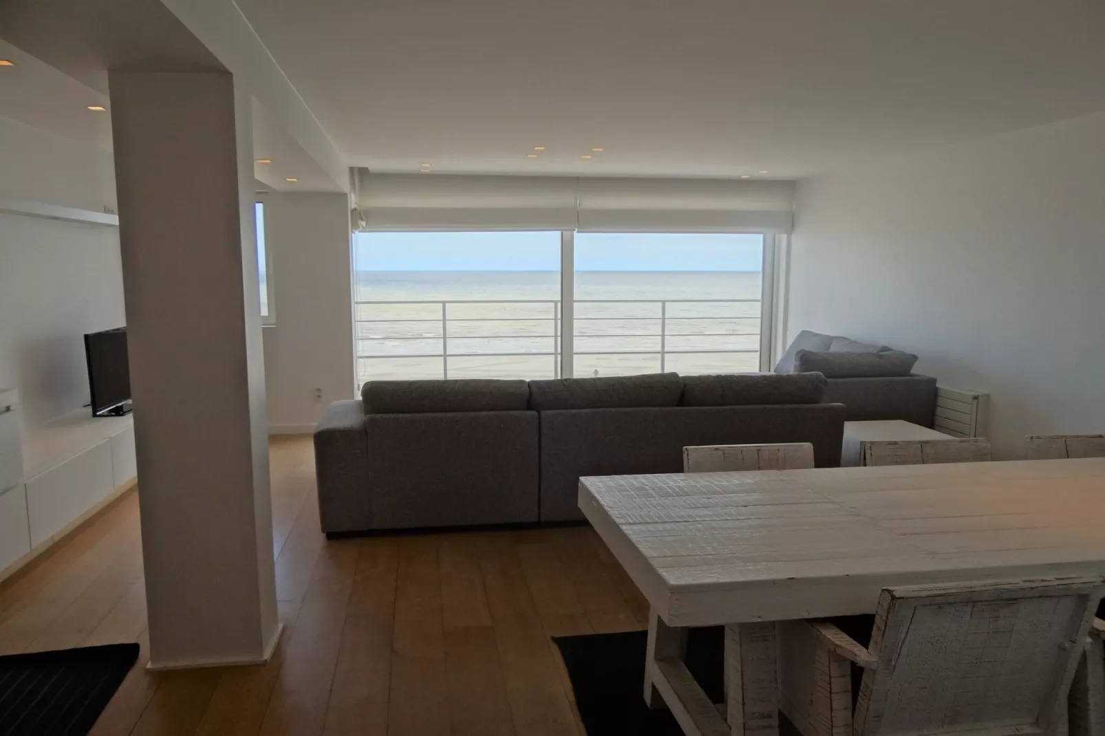 SUN BEACH I-Eetkamer
