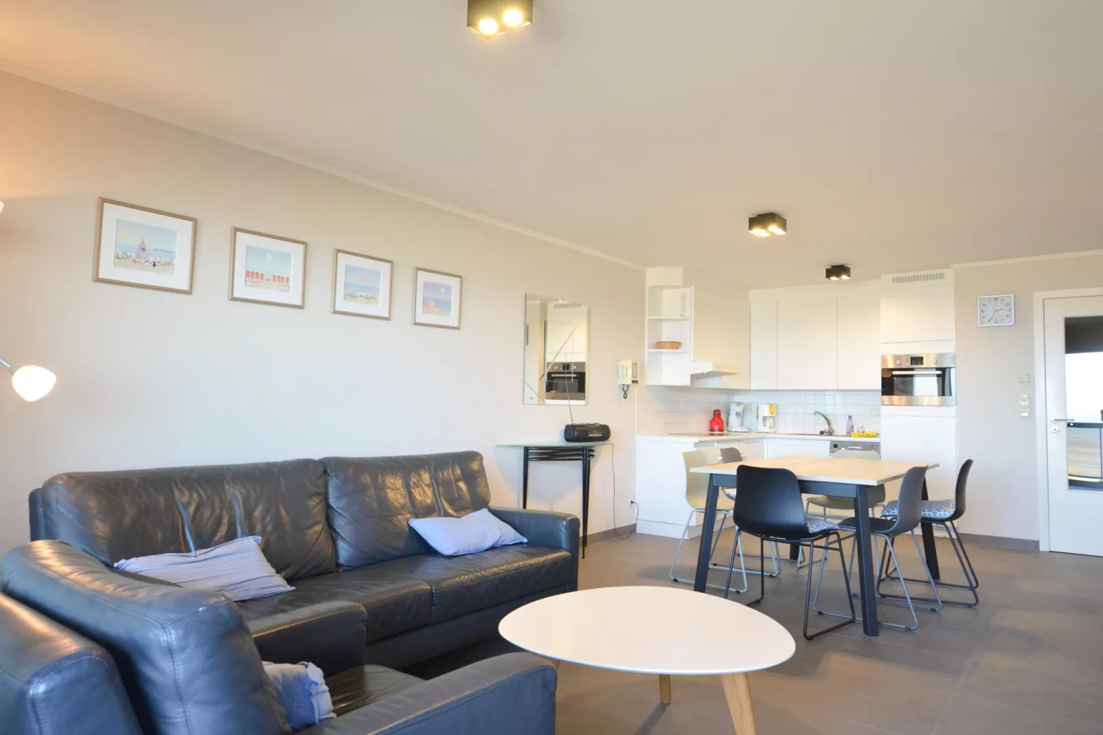 PLAZA G/2634-Woonkamer