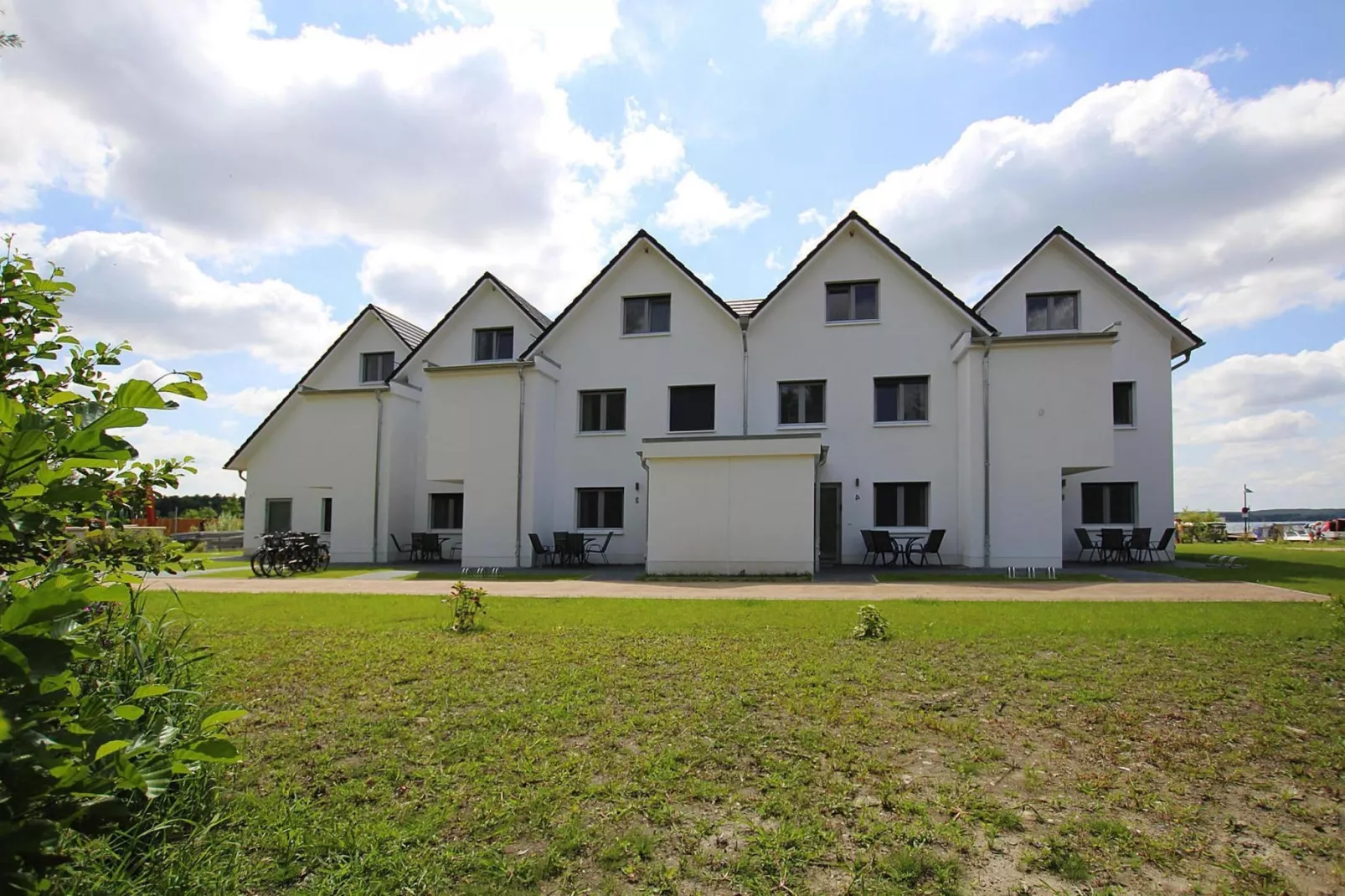 Apartment Hafenflair / Haus 5 EG-Wohnung 17 2 und 2 Personen-Buitenkant zomer