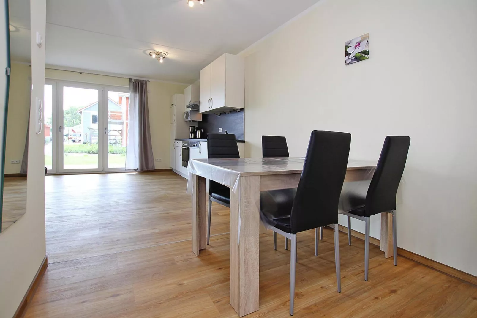 Apartment Hafenflair / Haus 5 EG-Wohnung 17 2 und 2 Personen-Eetkamer