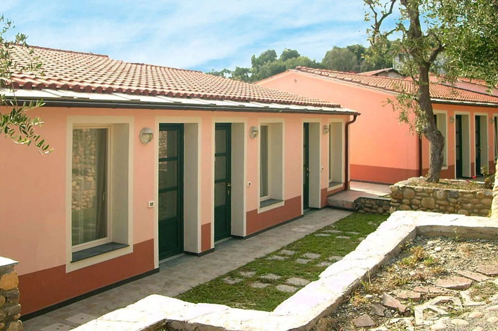 Apartments Borgo Verde, Imperia-B5 superior-Buitenkant zomer