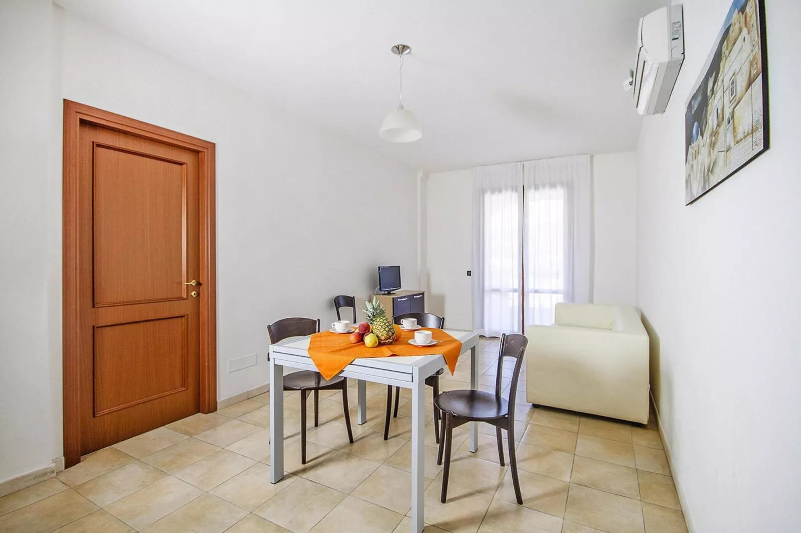 Res le Fontane Villasimius Bilo 4 Pers-Eetkamer