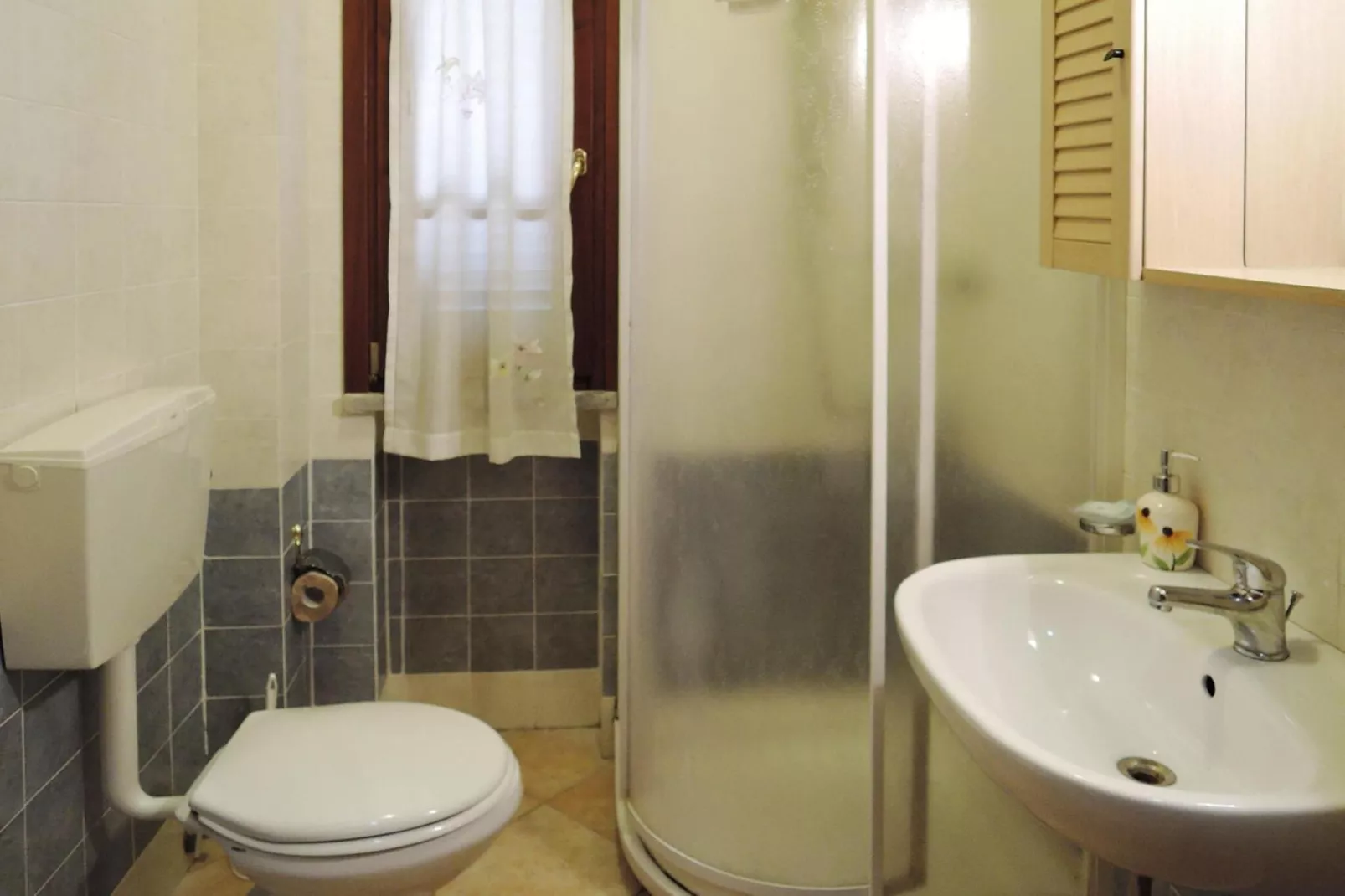 Agri-tourism Borgo Pinete, Pinete Fucecchio-Trilo, Typ 4, 1-6 Pax-Badkamer