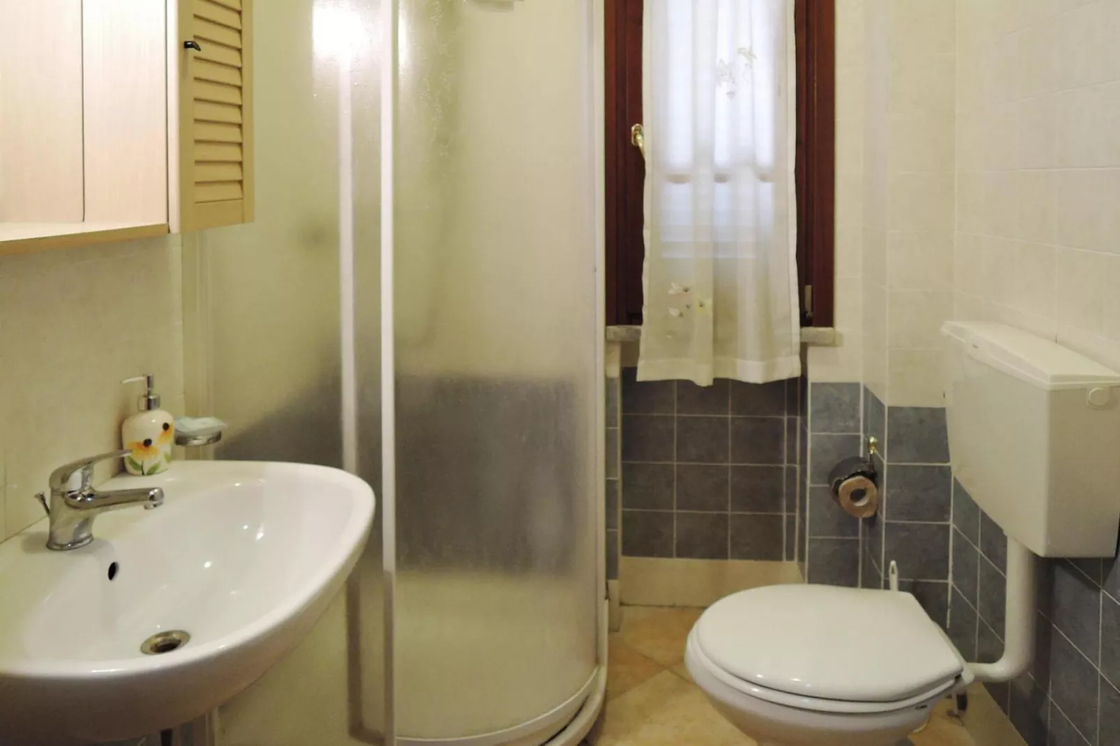 Agri-tourism Borgo Pinete, Pinete Fucecchio-Trilo, Typ 4, 1-6 Pax-Badkamer