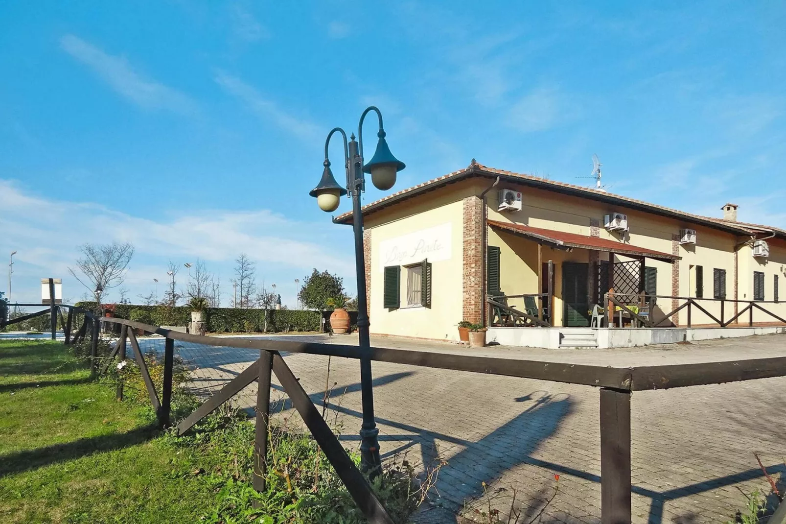 Agri-tourism Borgo Pinete, Pinete Fucecchio-Trilo, Typ 4, 1-6 Pax-Tuinen zomer