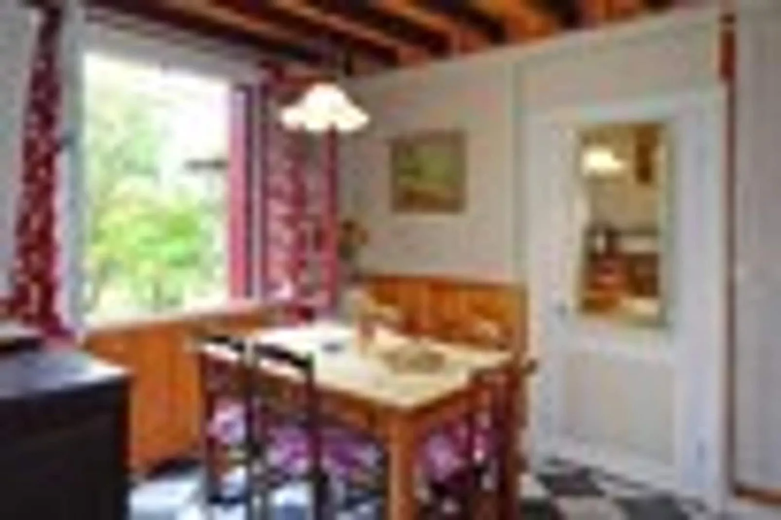 Semi-detached house Etretat-Eetkamer
