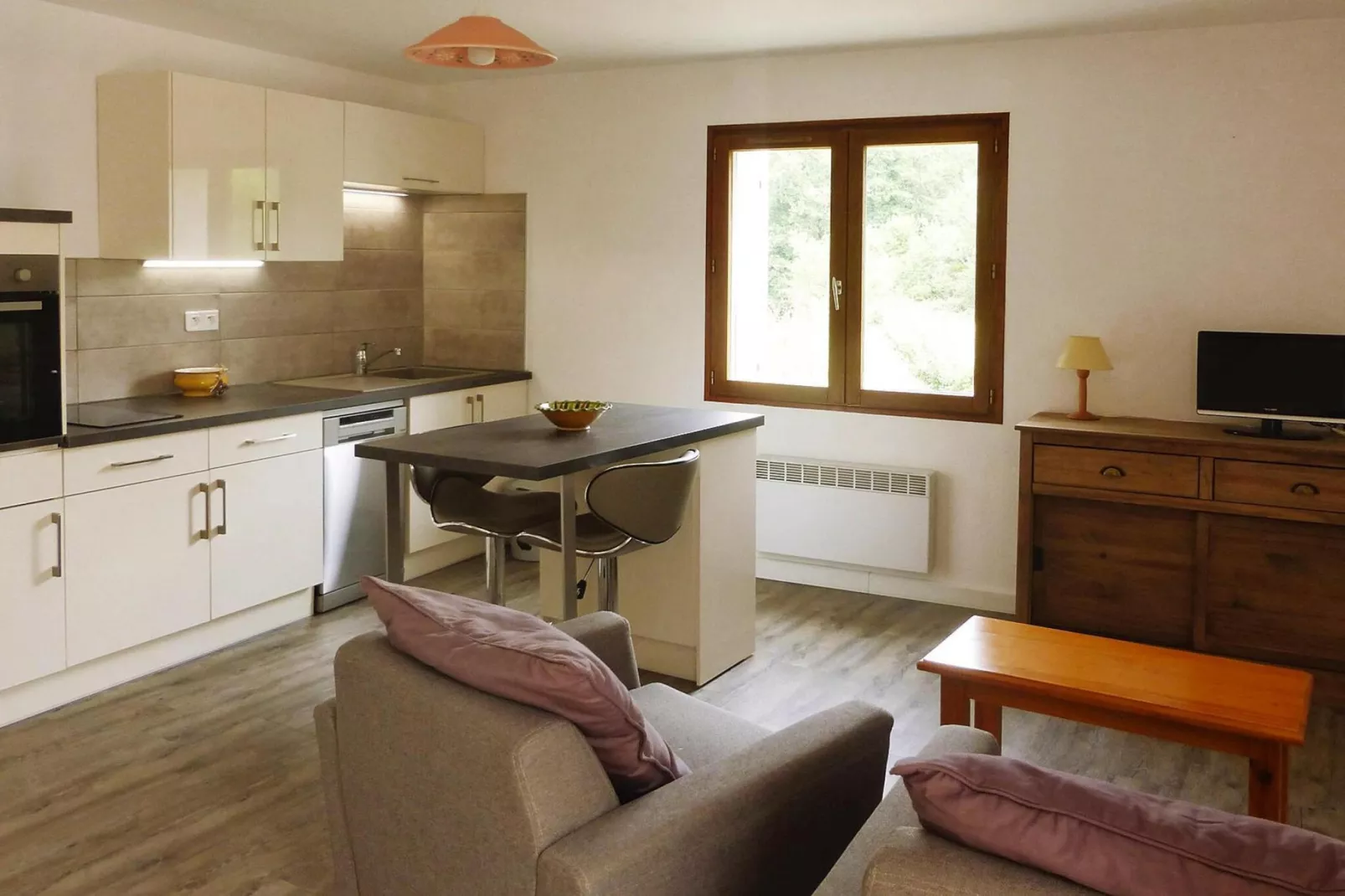 Ferienwohnung in Malaucène / Prune-Woonkamer