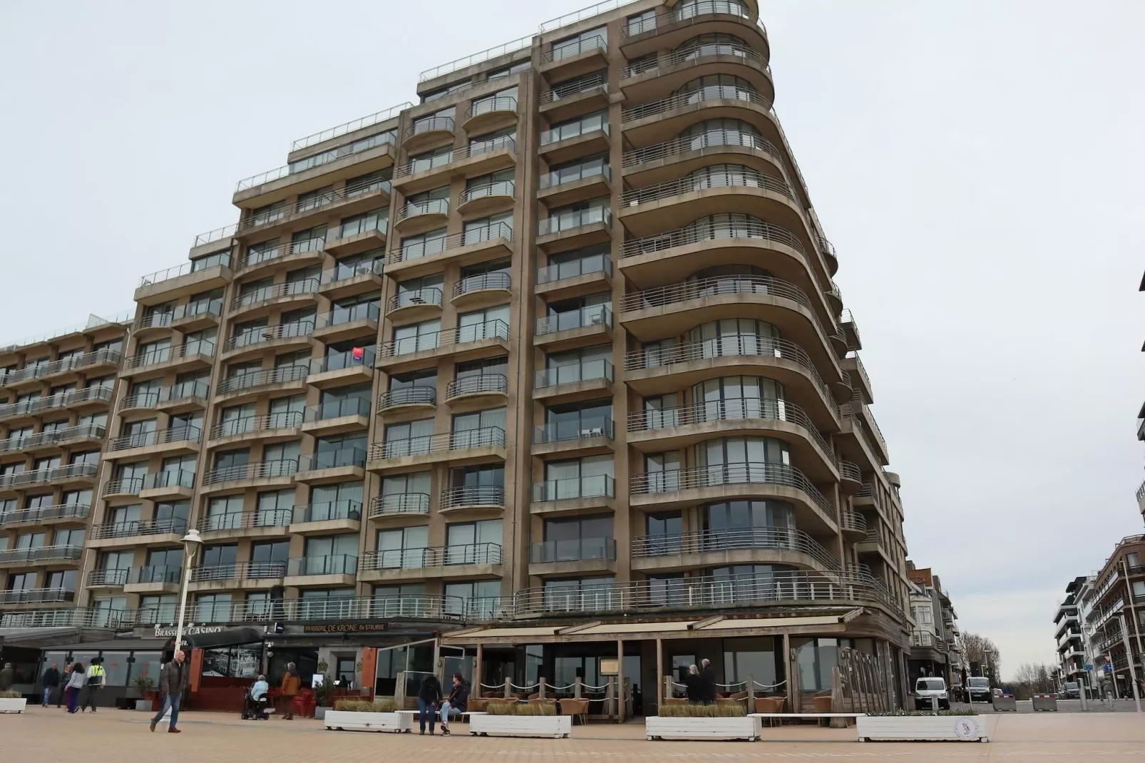 CASINO AB B0701GAR-Buitenkant zomer