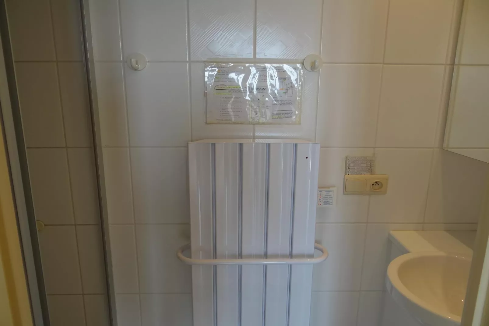 CASINO AB B0701GAR-Badkamer