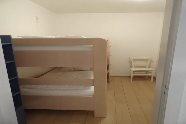 SCORPIO BI 0402GAR-Slaapkamer