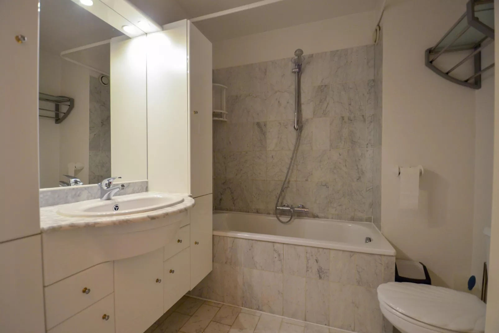PLAZA G/1601-Badkamer