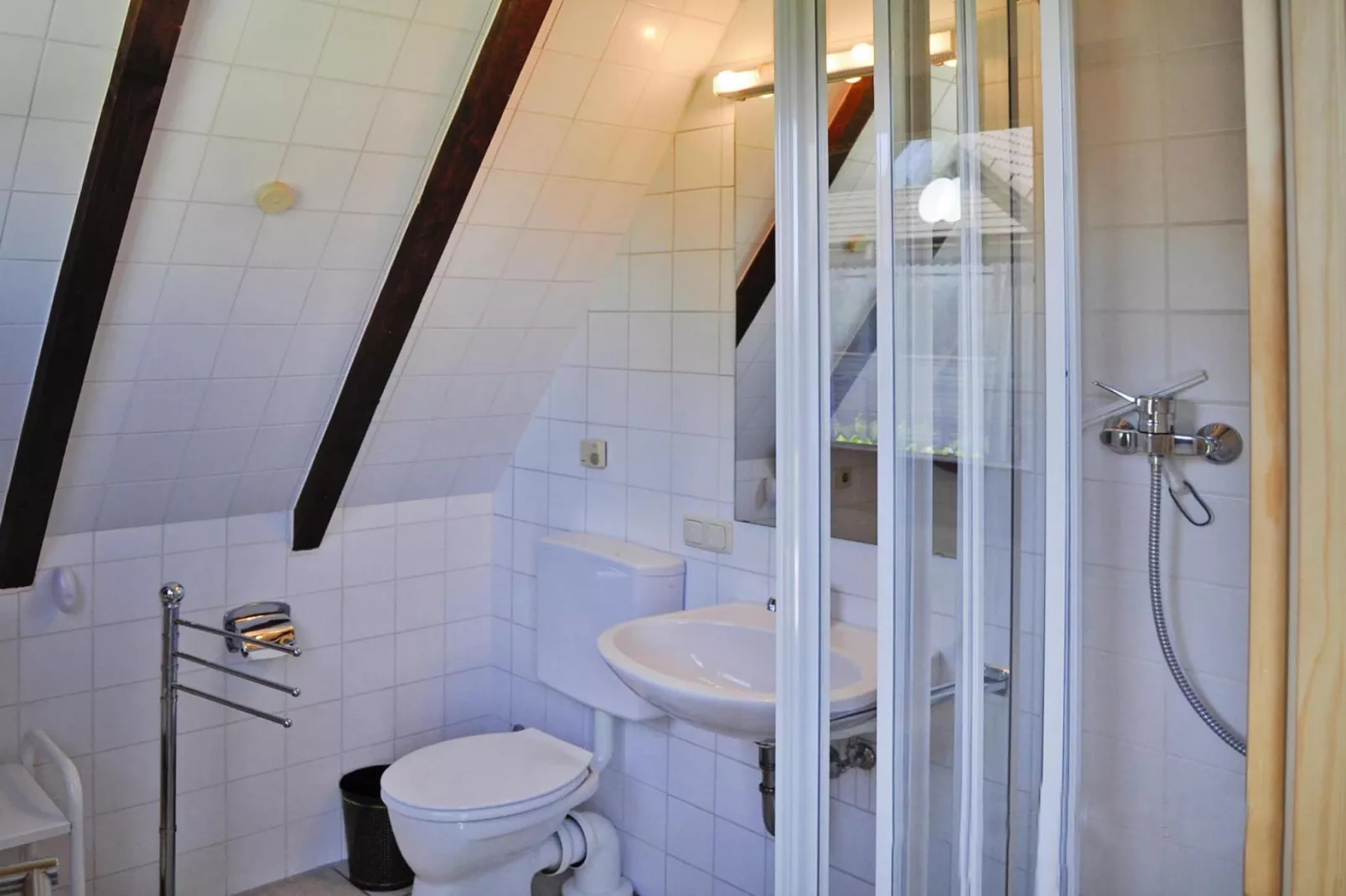 Holiday village Vorauf, Siegsdorf-Typ B, Ferienhaus Typ Oslo, 81 qm-Badkamer