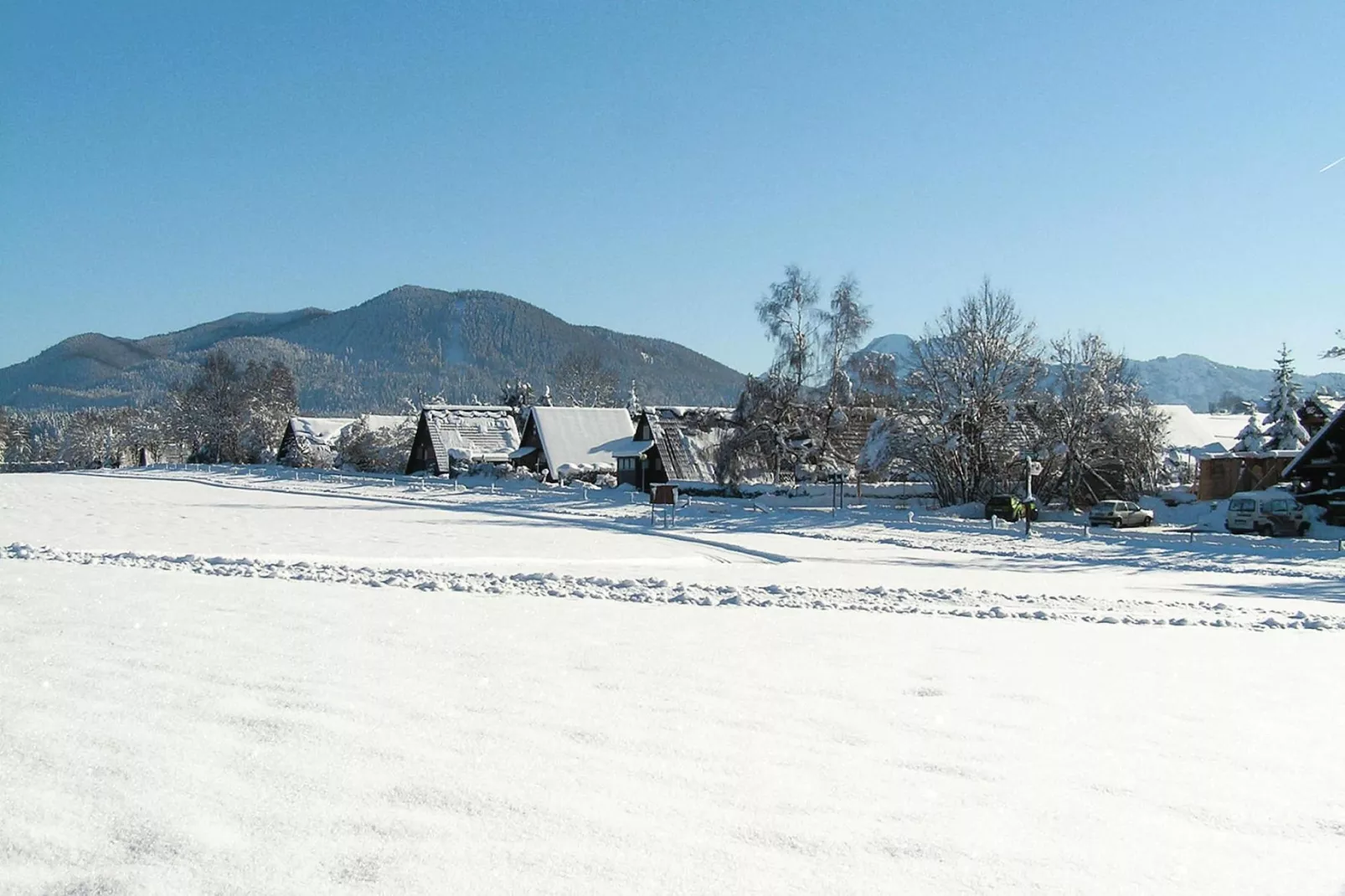 Holiday village Vorauf, Siegsdorf-Typ B, Ferienhaus Typ Oslo, 81 qm-Gebied winter 1km