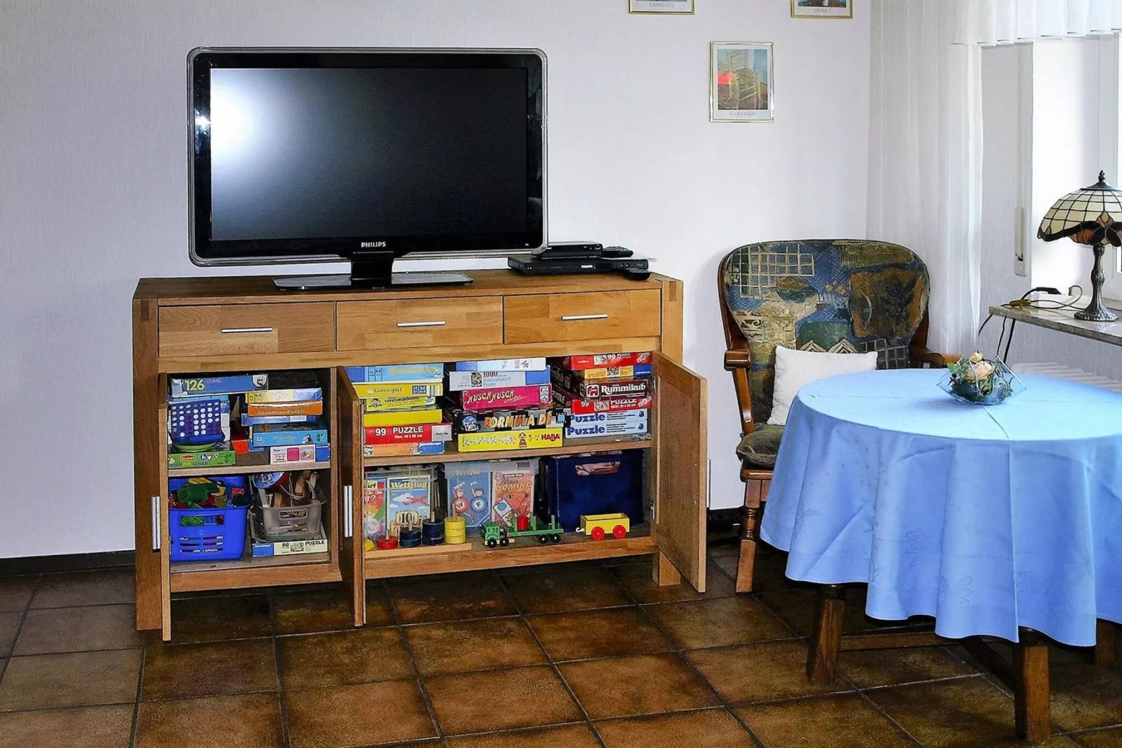 Reihenhaus Neßmersiel-Woonkamer