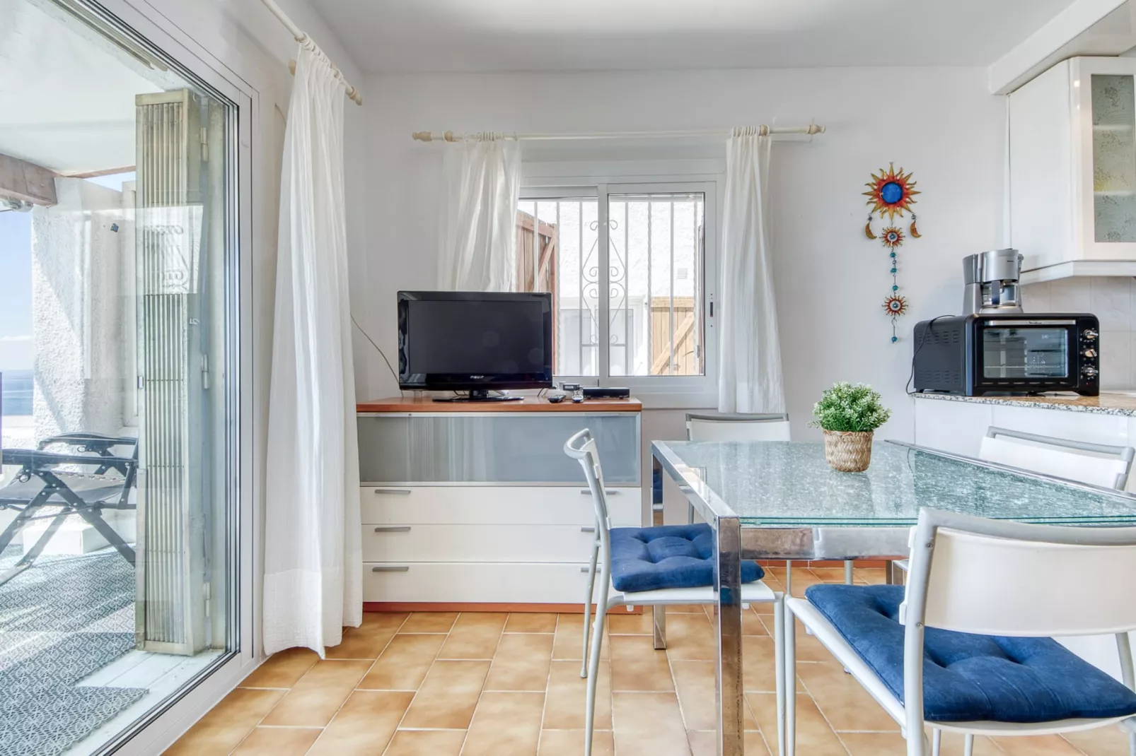 IBIZA BRAMER 11  Canyelles Roses-Eetkamer