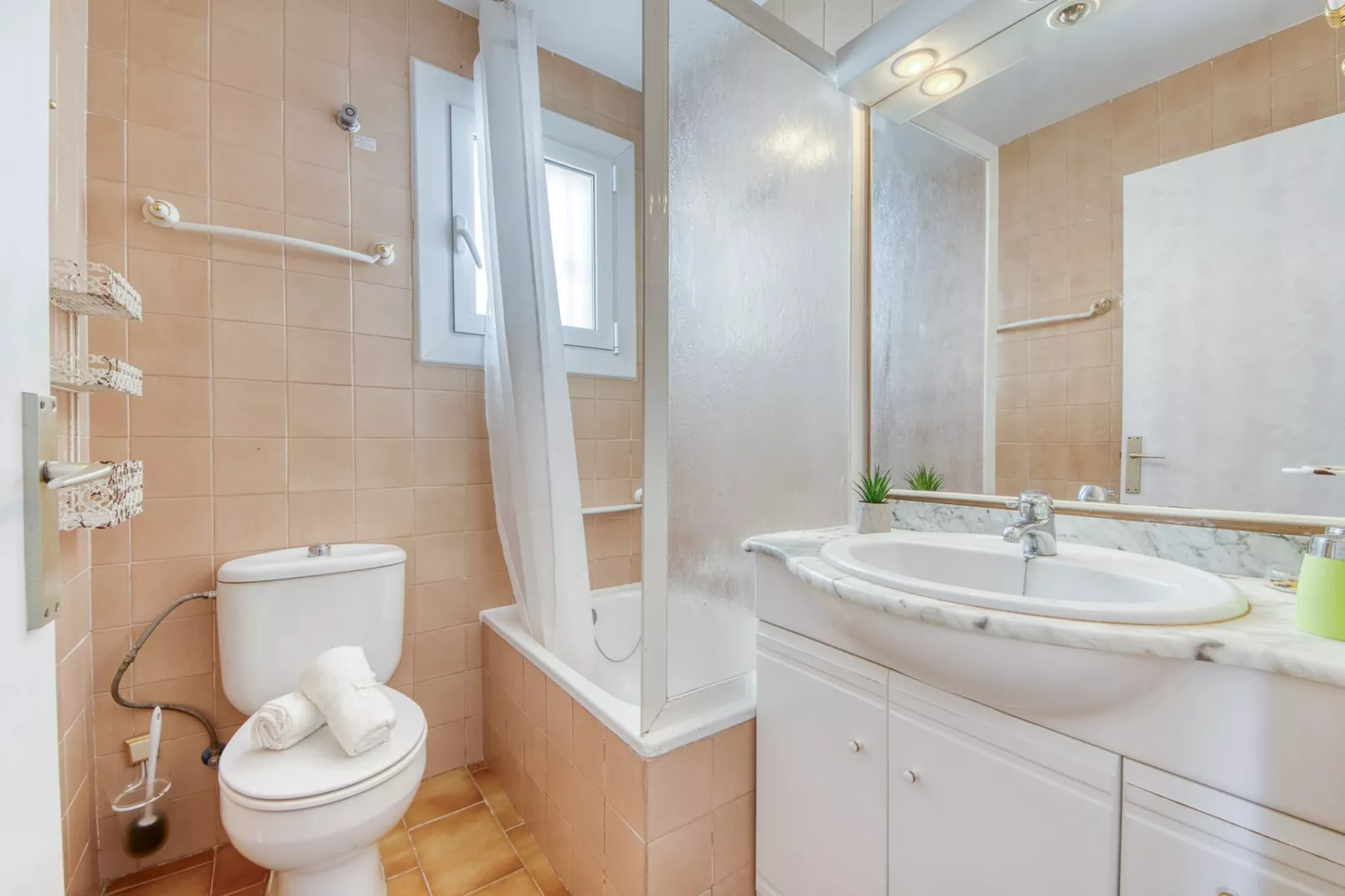 IBIZA BRAMER 11  Canyelles Roses-Badkamer
