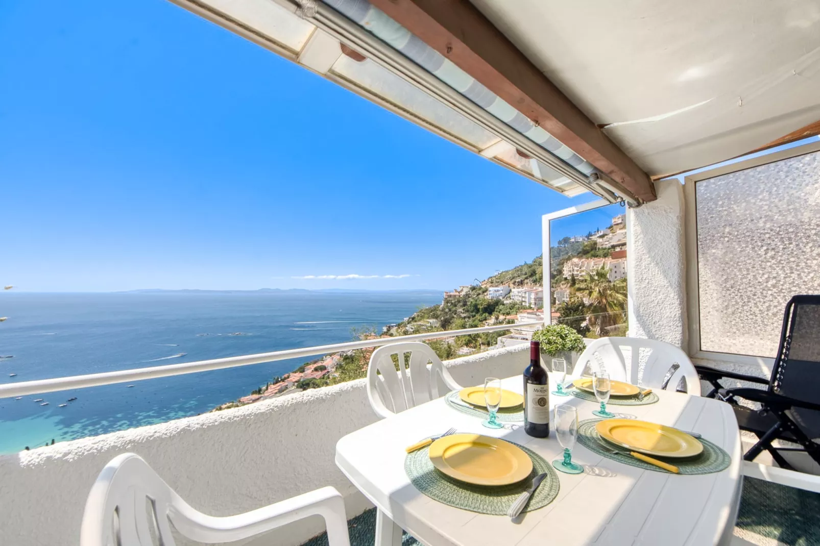 IBIZA BRAMER 11  Canyelles Roses-Terrasbalkon