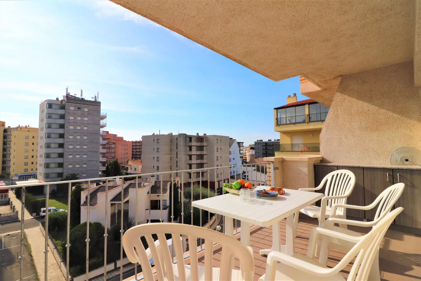 DELTA 4 2 Roses-Terrasbalkon