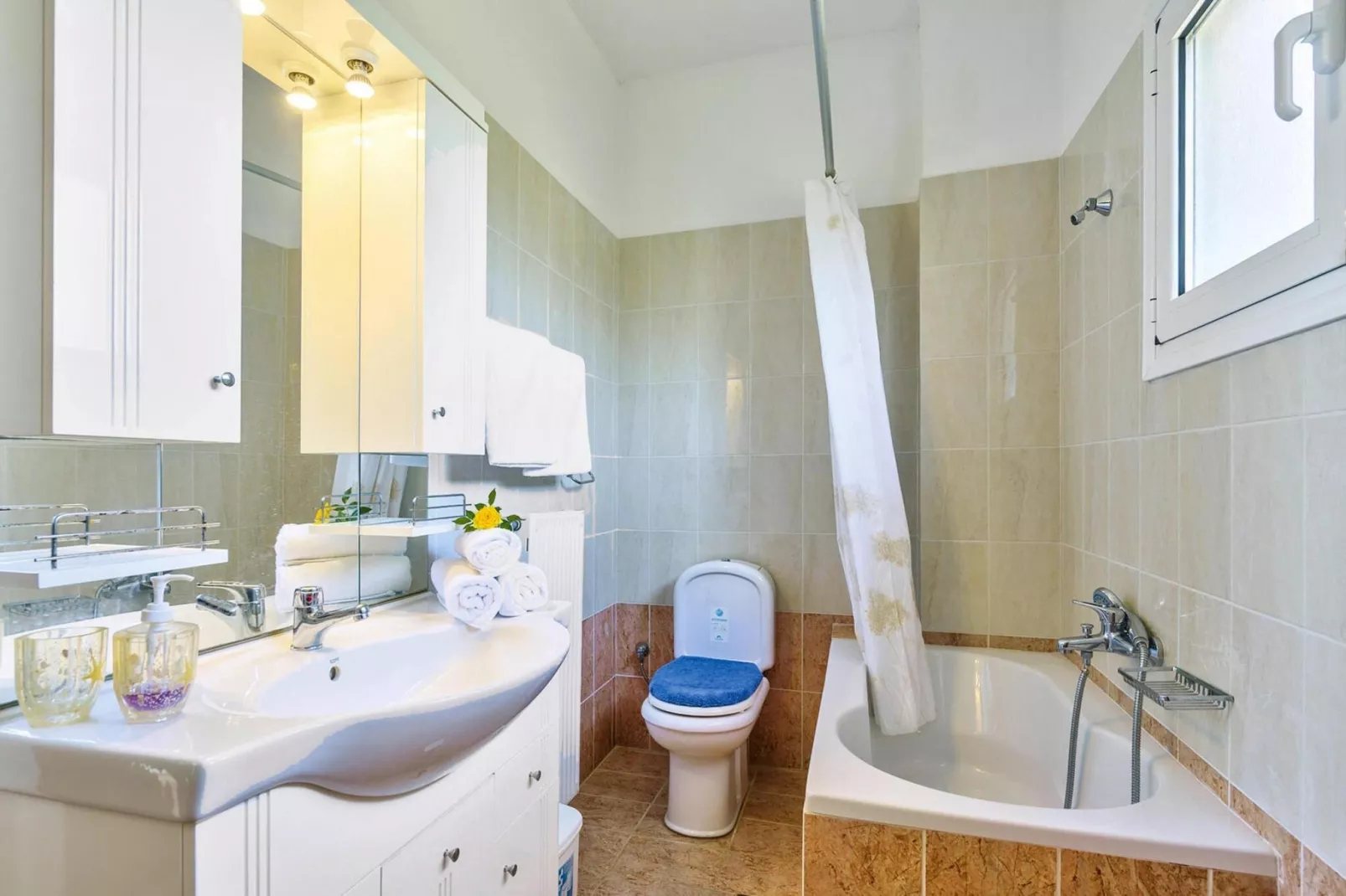 Holiday home, Marathokefala bei Kolimbari-Villa Marilena, ca. 100 qm, 6 pax-Badkamer