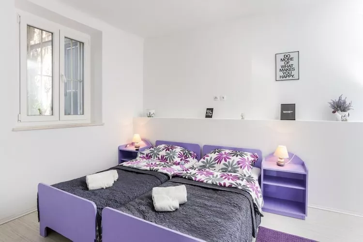 Apartment Saulan - One-Bedroom Apartment-Slaapkamer