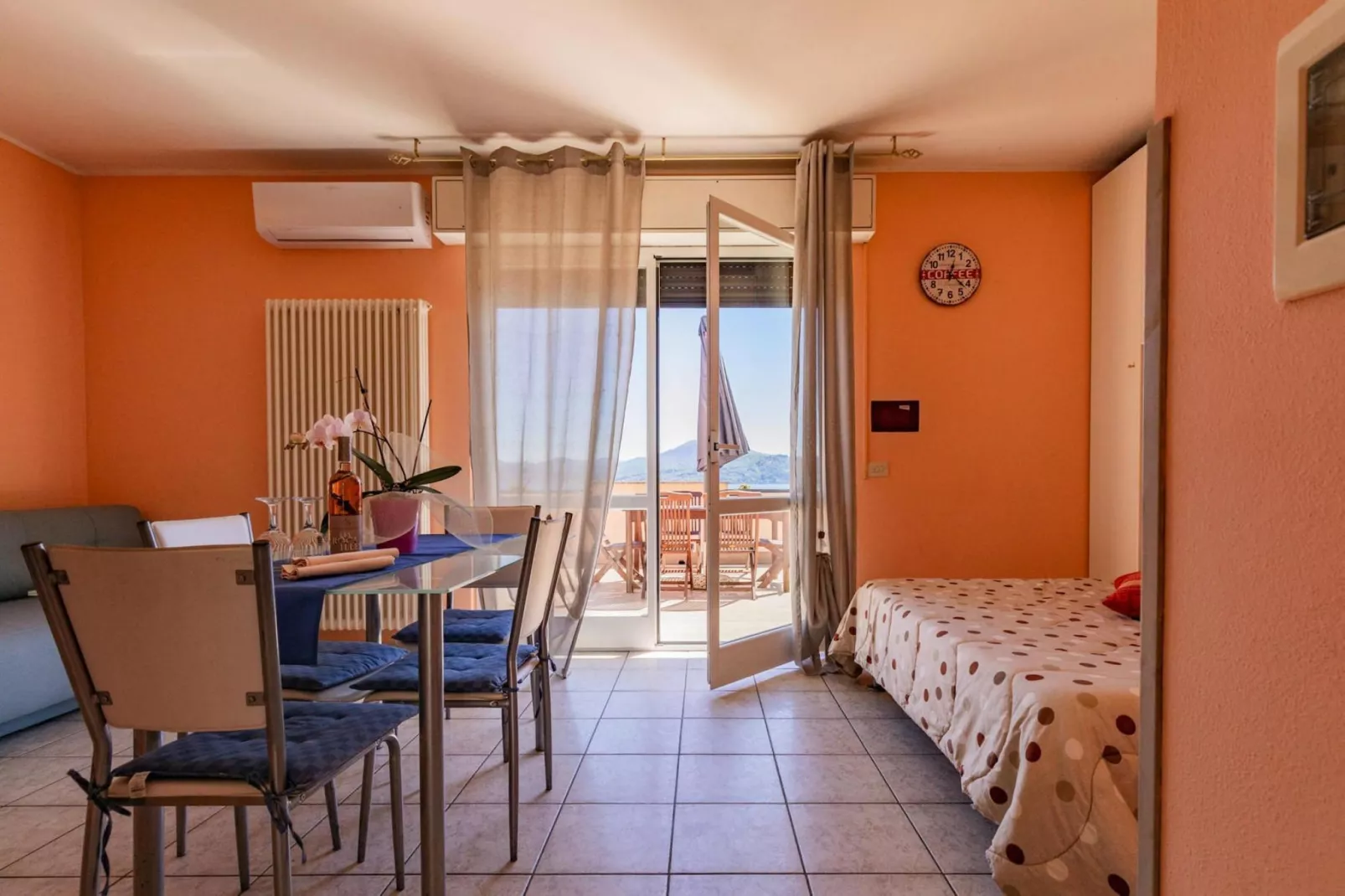 Residence Casa & Vela SRL, Oggebbio-Bilo fino 6-Woonkamer