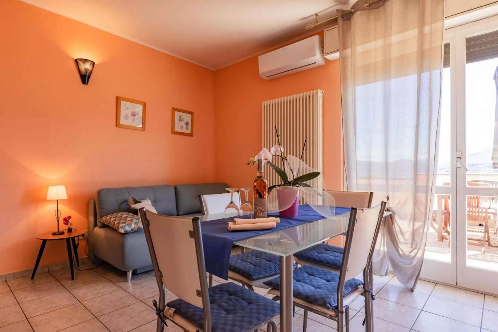 Residence Casa & Vela SRL, Oggebbio-Bilo fino 6-Eetkamer