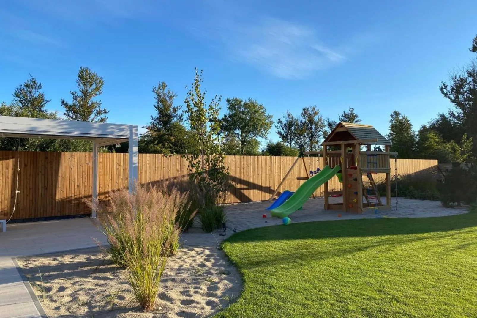 Apartament niedziela-niedziela dla max 6 osób Grzybowo-Tuinen zomer