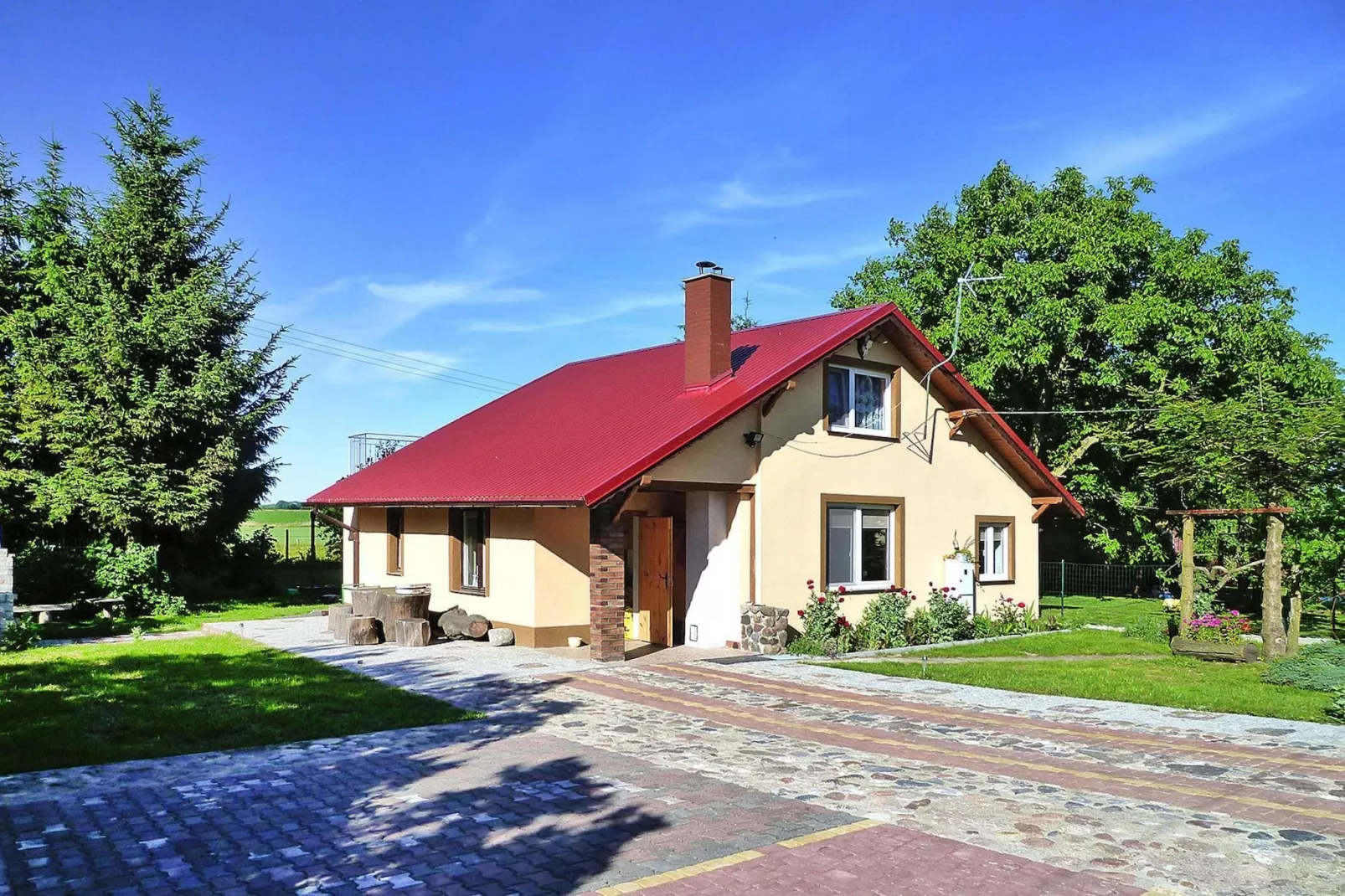 Holiday home, Wiejkowko-Dom, 150 qm-Buitenkant zomer