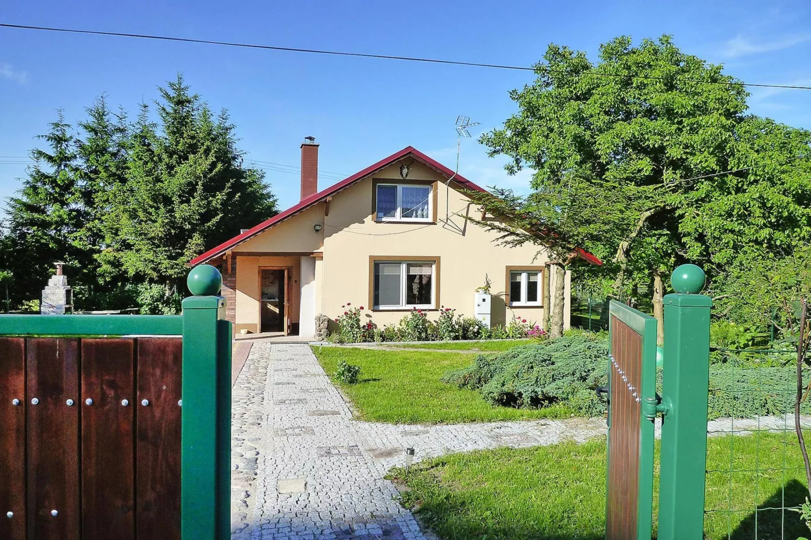 Holiday home, Wiejkowko-Dom, 150 qm-Buitenkant zomer