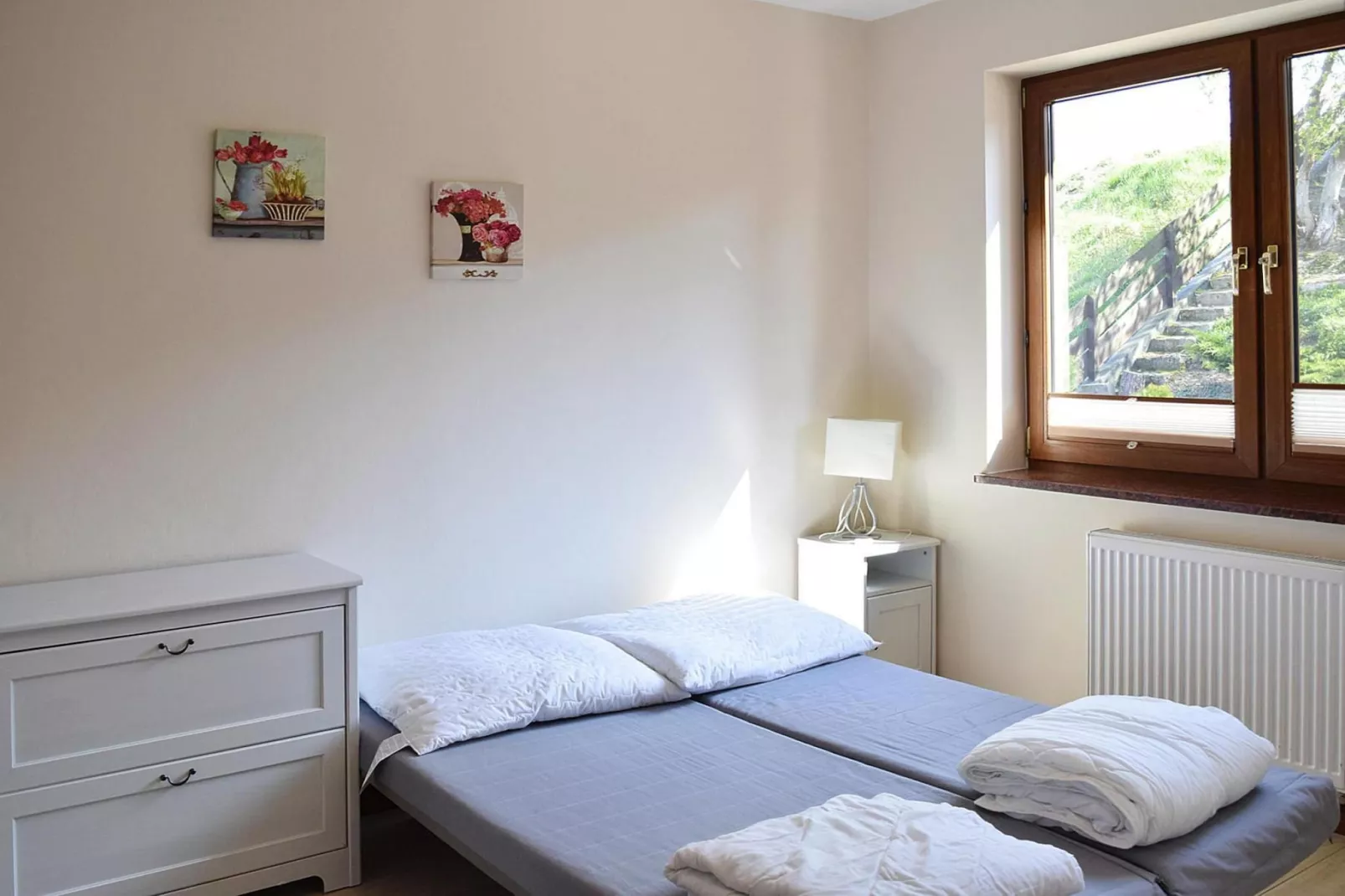 Holiday home at the lake in Kiedrowice-Slaapkamer