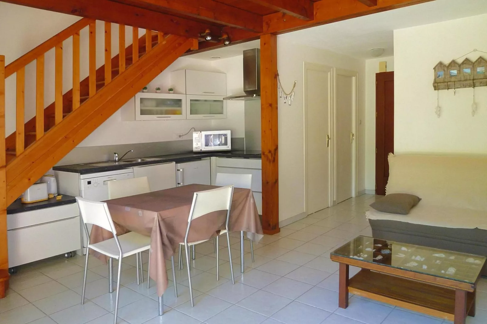 Terraced house Beg Meil-Keuken