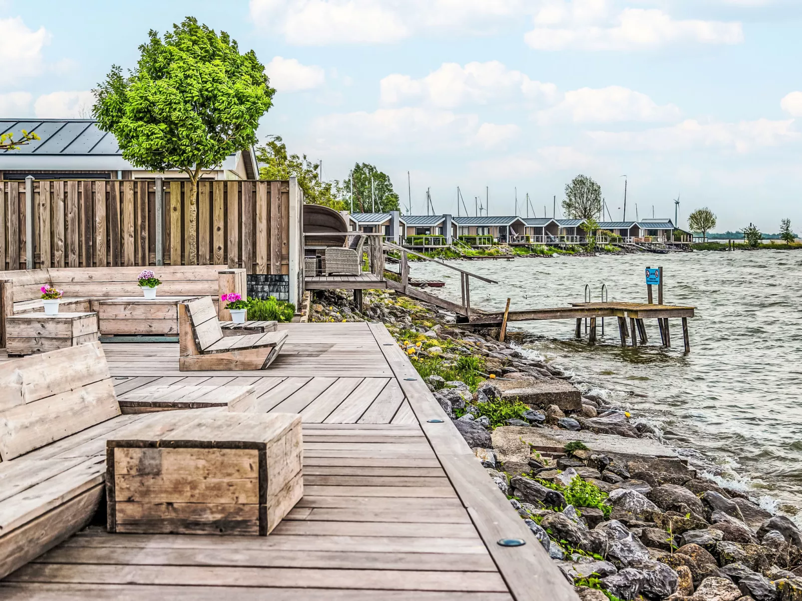 Pavilion Waterfront 4-Buiten