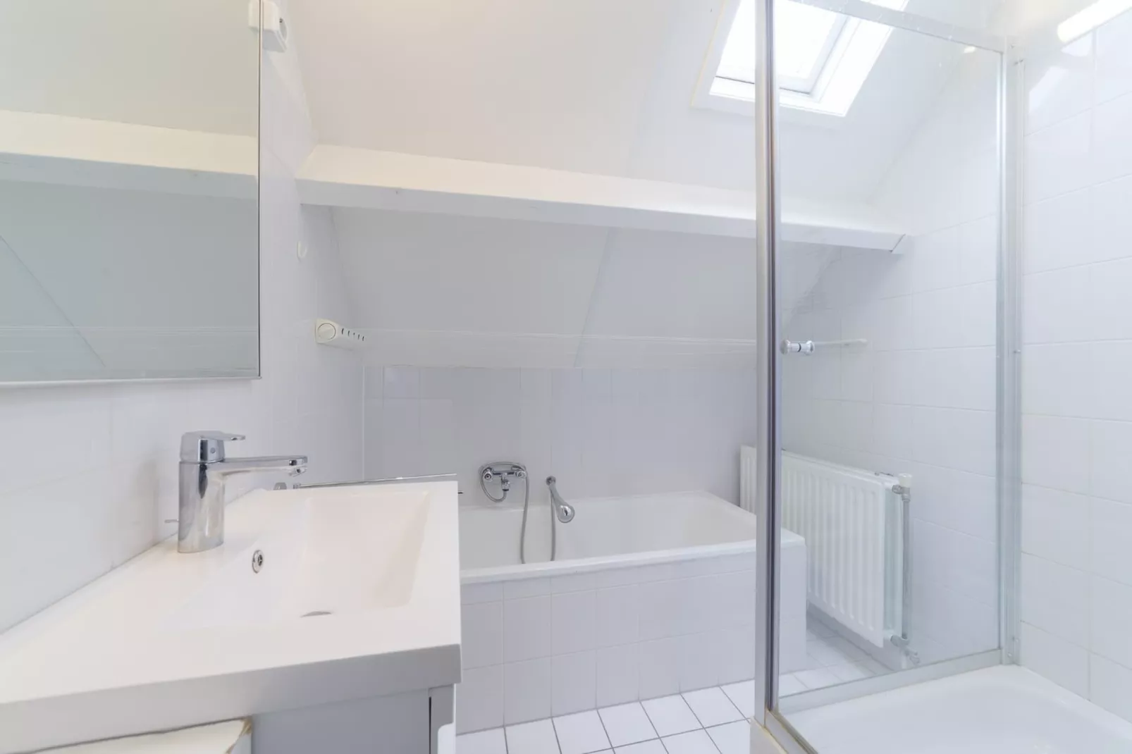 Villapark De Oesterbaai 6-Badkamer