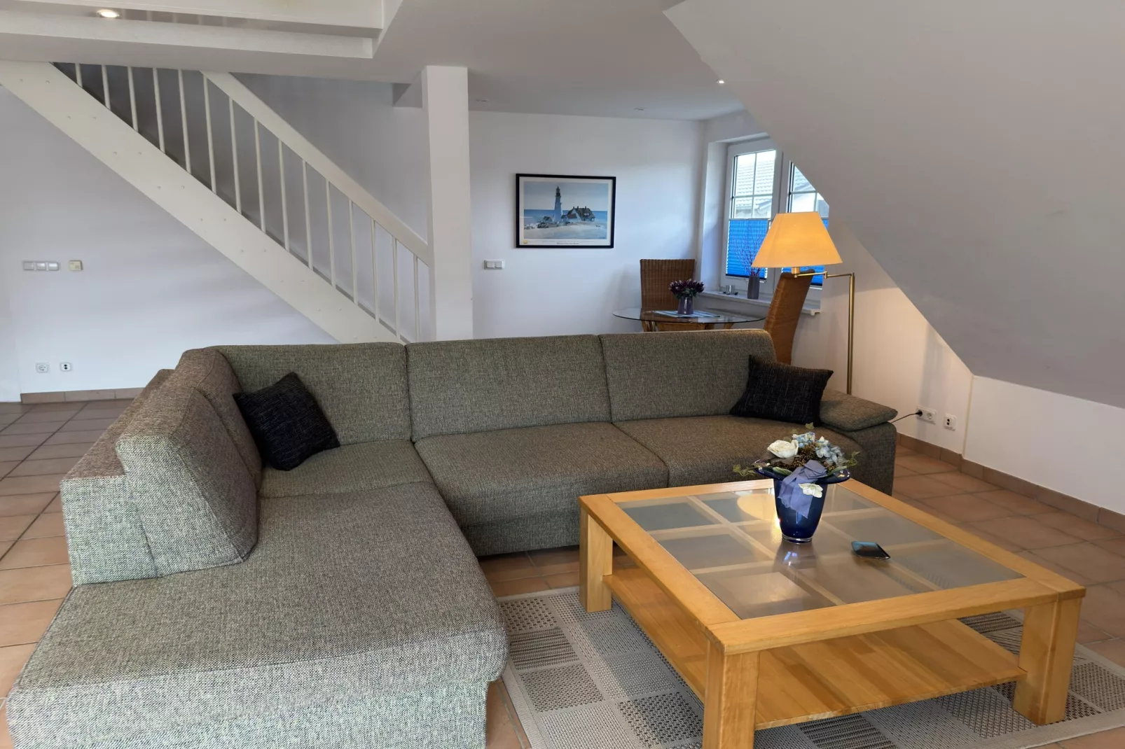 Arko 5 strandnah mit Balkon-Woonkamer