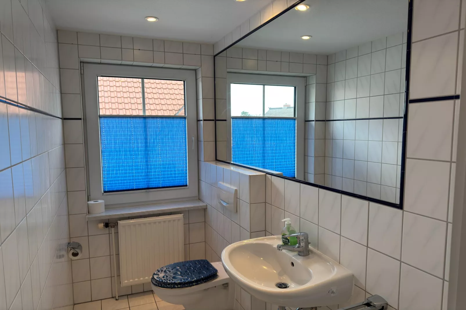 Arko 5 strandnah mit Balkon-Badkamer