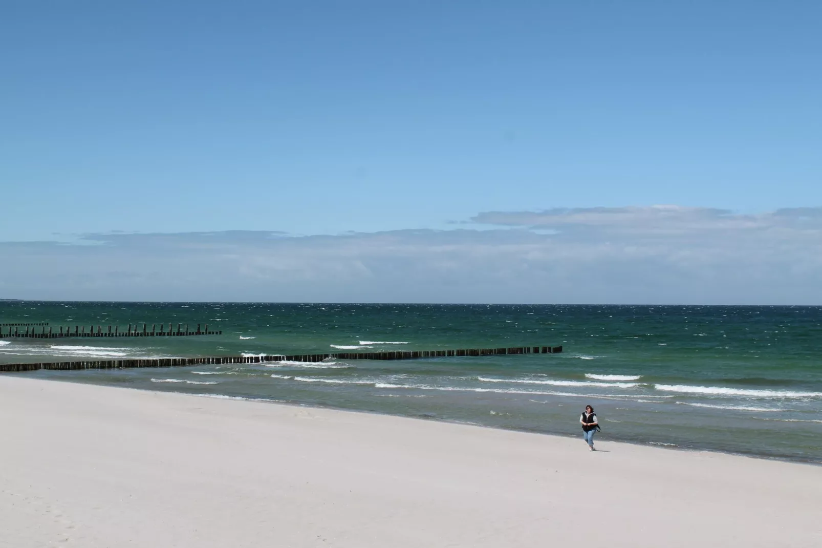 Arko 5 strandnah mit Balkon-Gebieden zomer 5km