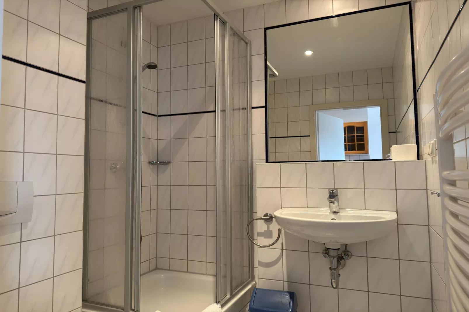 Die weiße Villa XL-Badkamer