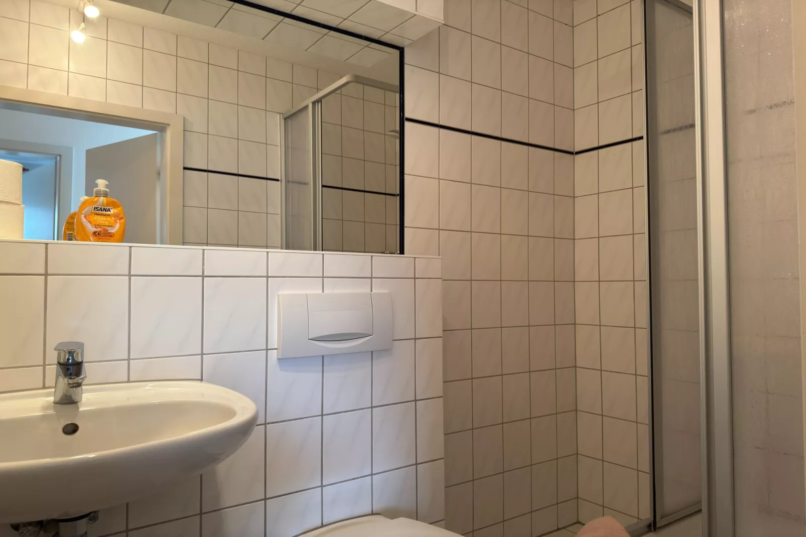 Arko 2 dicht am feinsandigen Strand-Badkamer