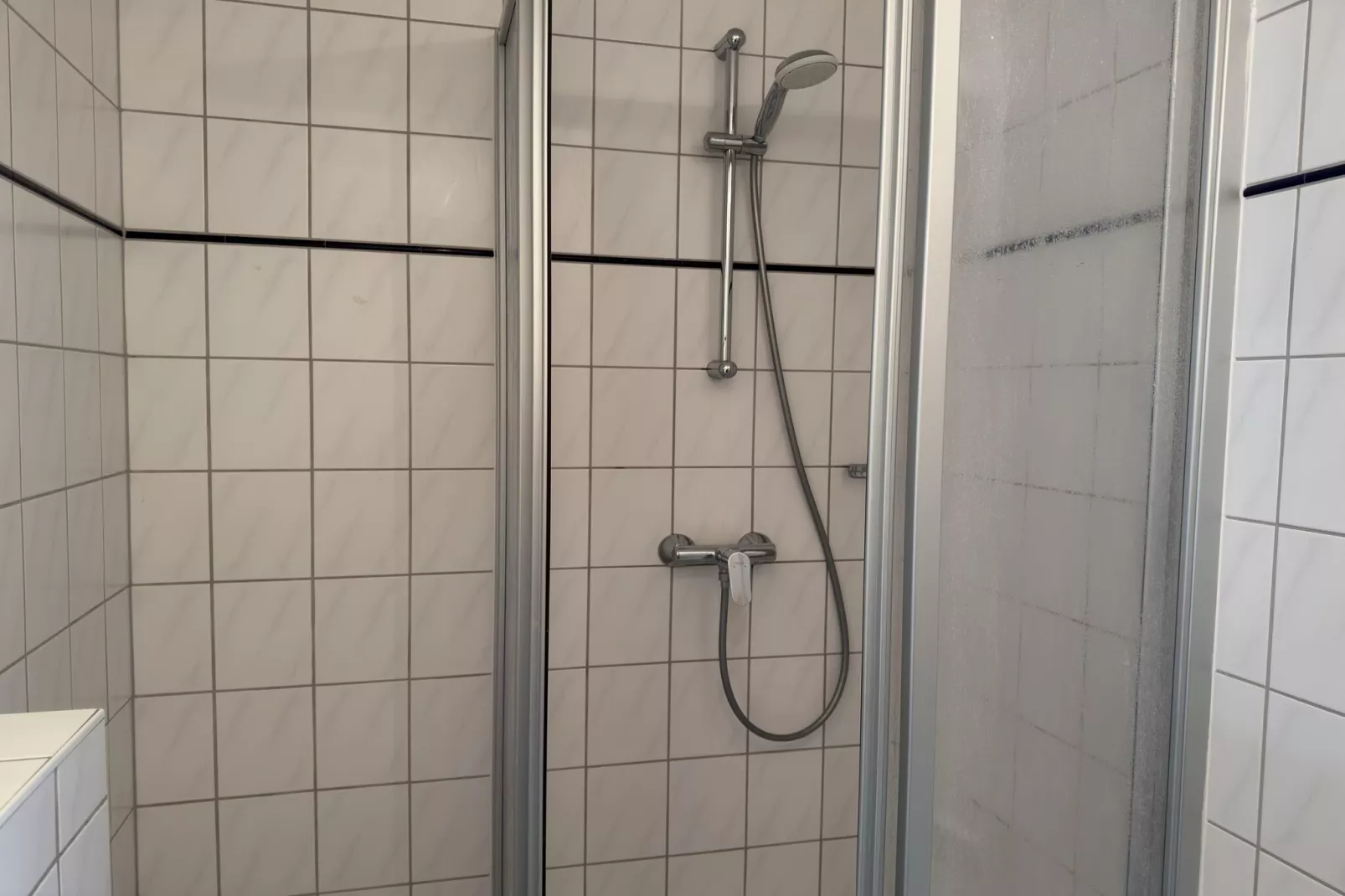 Arko 2 dicht am feinsandigen Strand-Badkamer