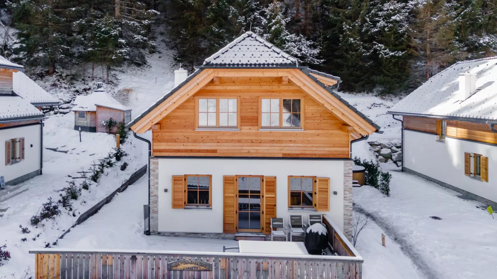 Ahorn Mountainlodge-Exterieur winter