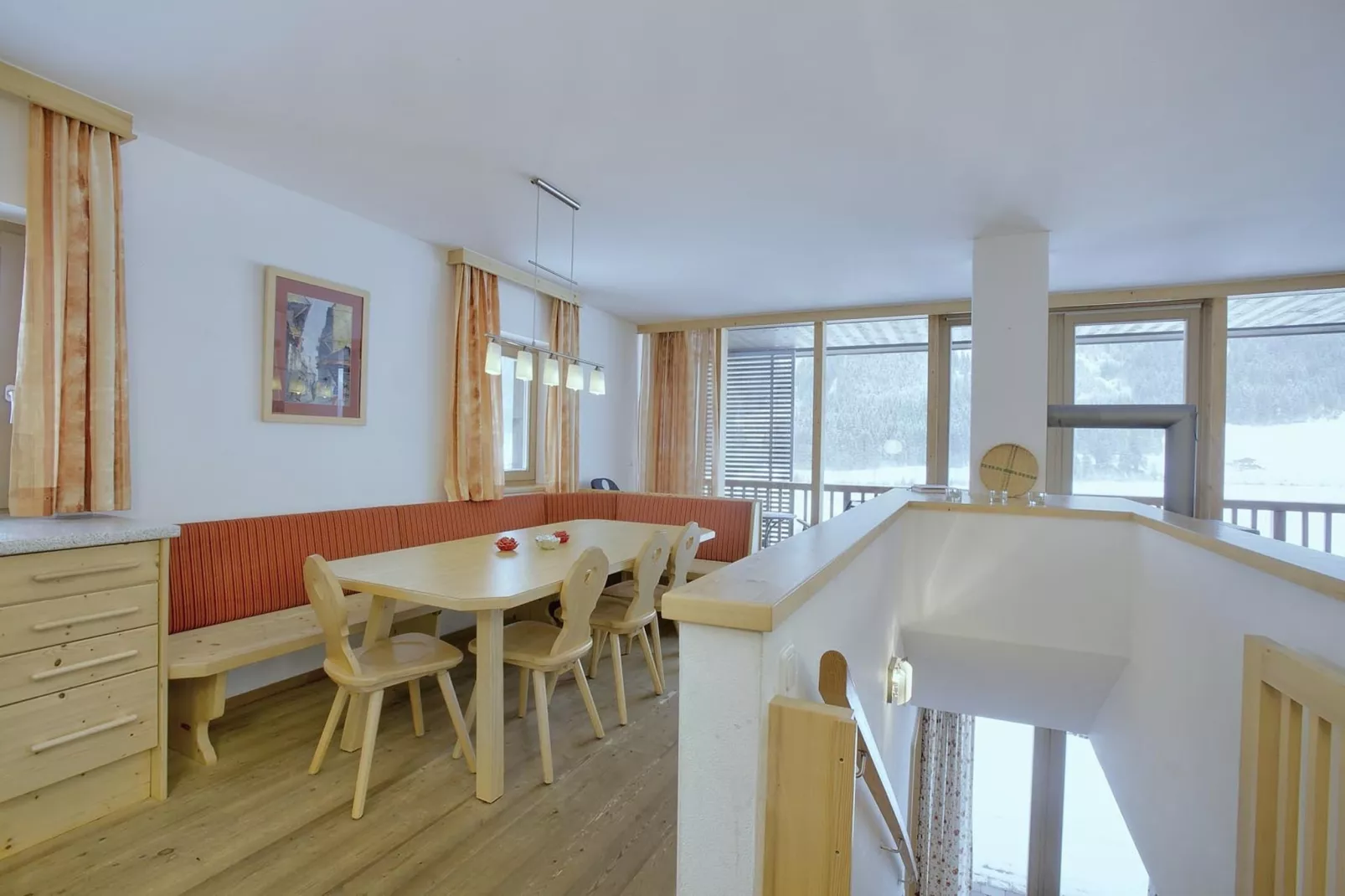Schöneben Haus Sonneck-Eetkamer