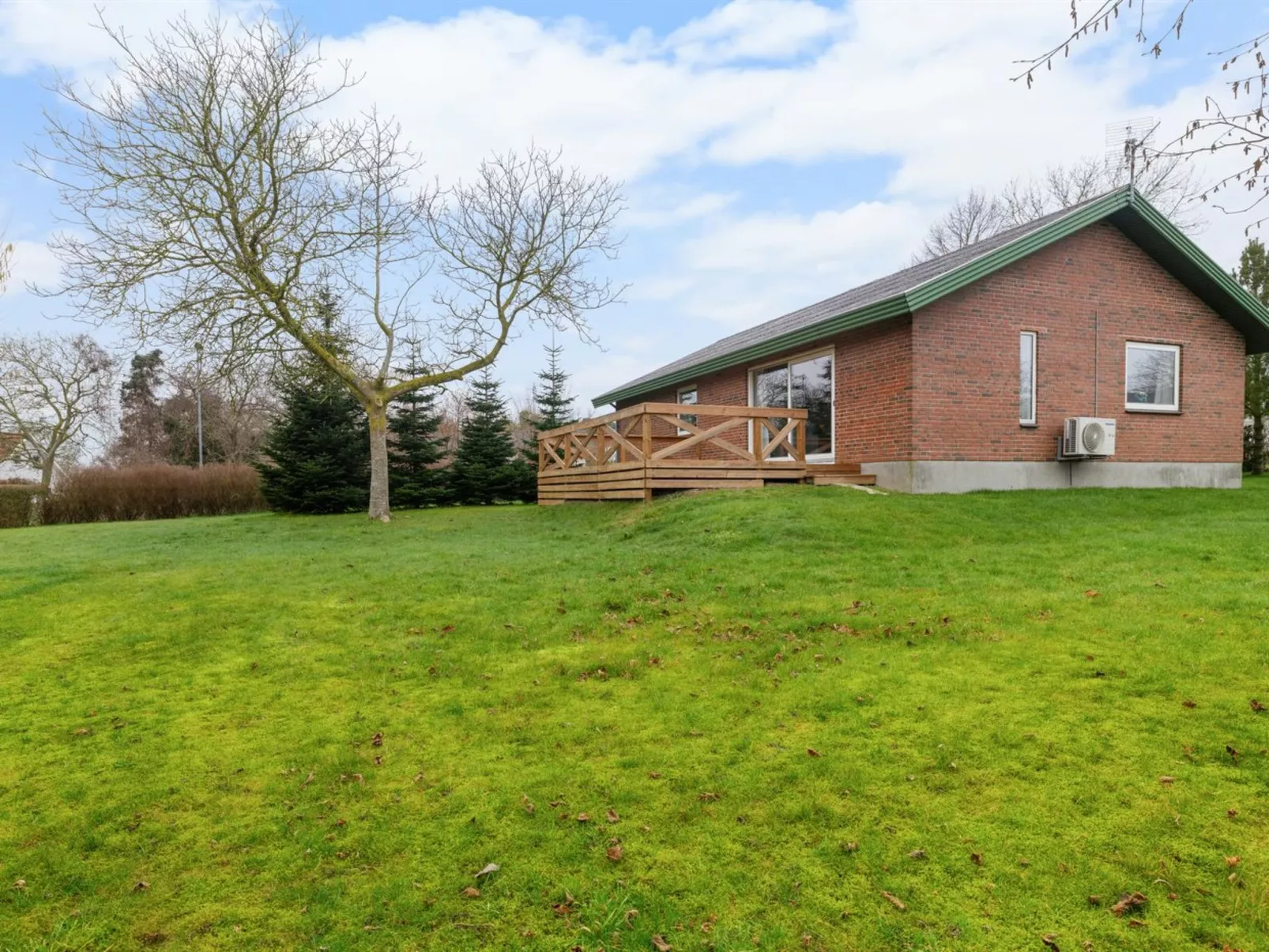 "Gise" - 2.8km from the sea-Buiten