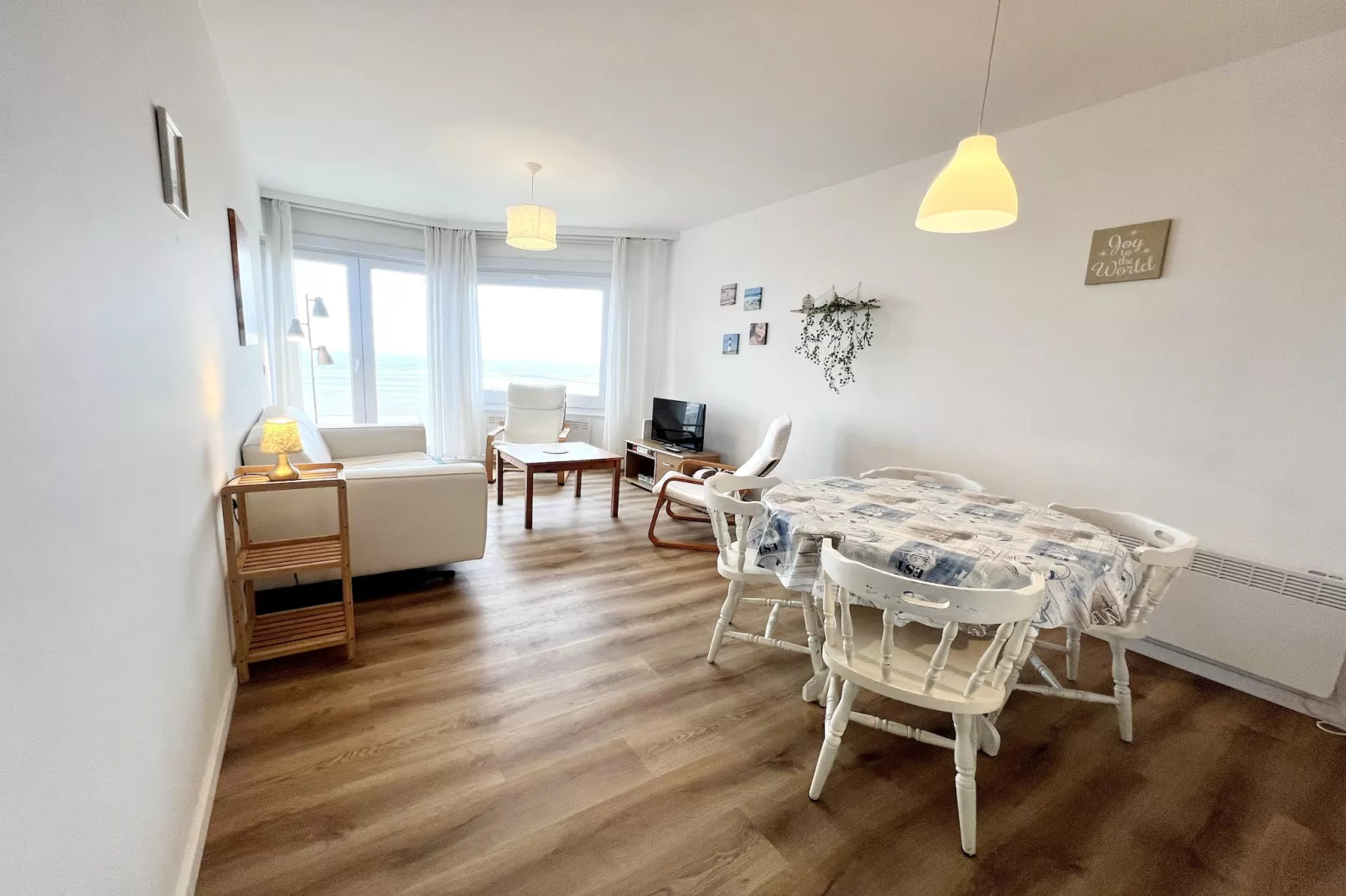 CASTELLA 0103/1A-Woonkamer