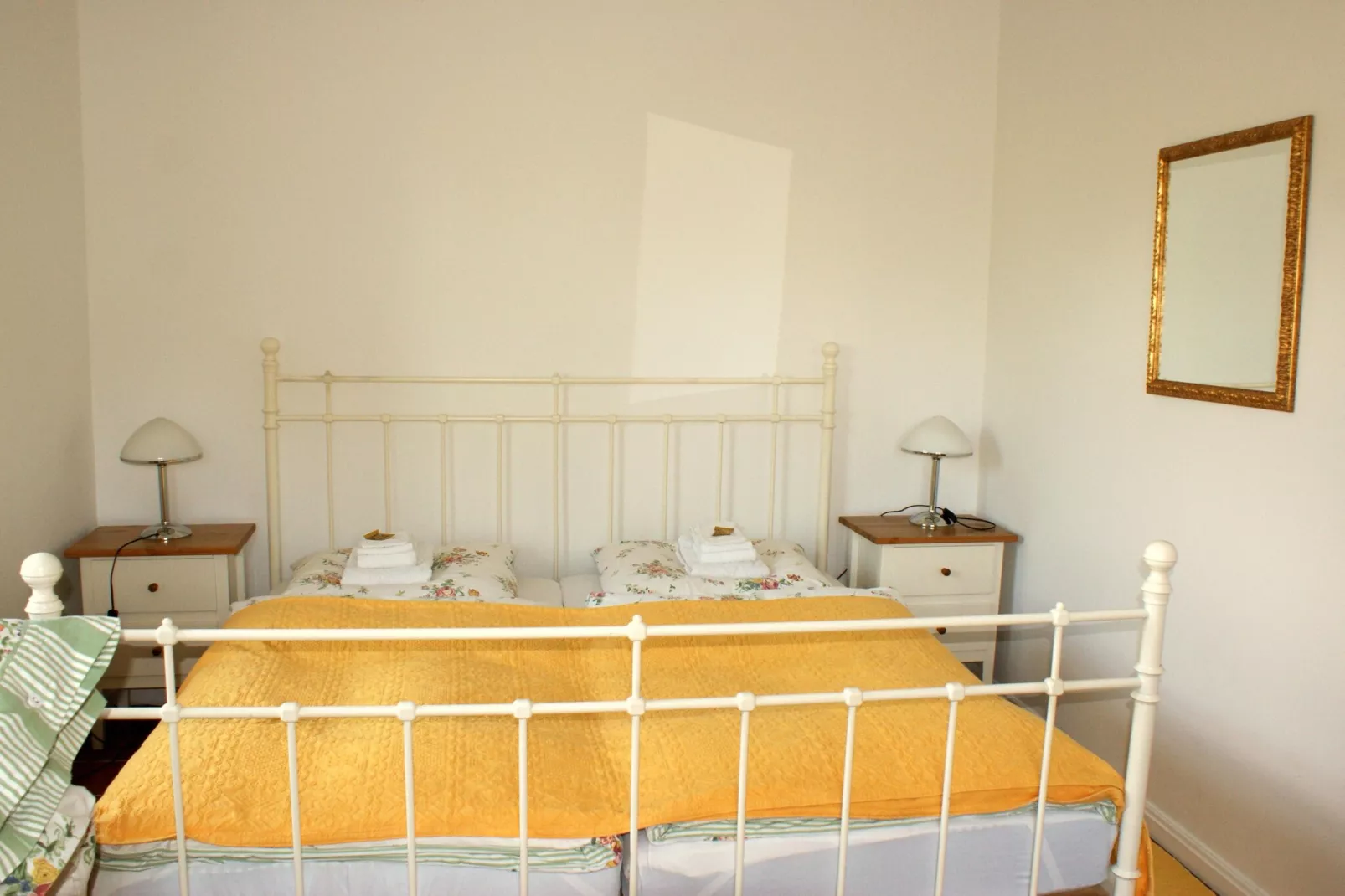 Romantisches Landhaus mit Kamin-Slaapkamer