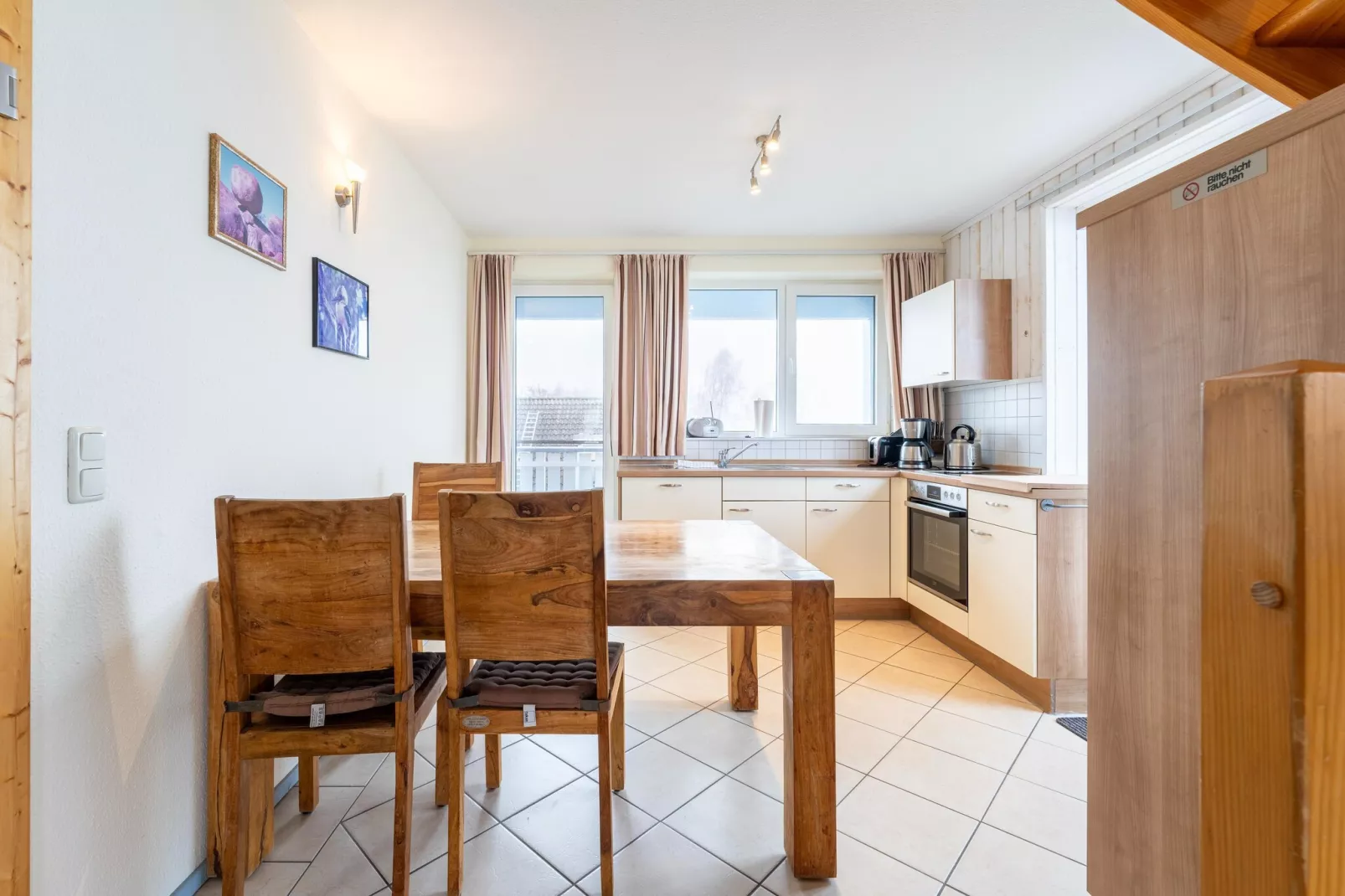 Kapitänsdeck 4 Pers 453-Eetkamer